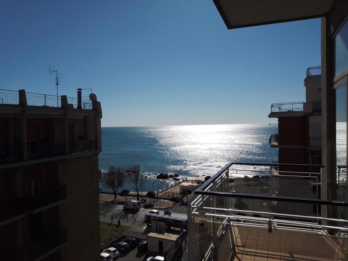 V I P Suites Cielo Stellato On Concordia Sea Salerno Exterior foto